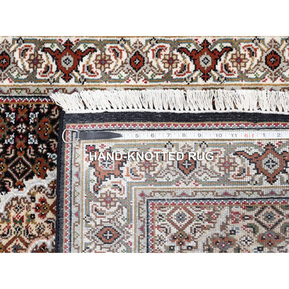Fine Oriental Wool Hand Knotted Rug Black 2.10x5.4 -O062532