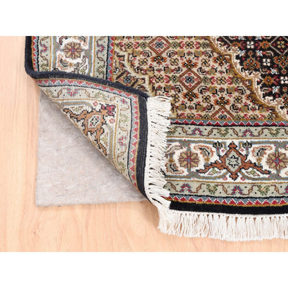 Fine Oriental Wool Hand Knotted Rug Black Ivory 3.10X6.0 -O062619