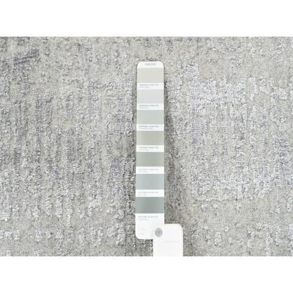 Modern and Contemporary Wool & Silk Hand Loomed Rug Grey No Border 6.0X6.0 -O062858
