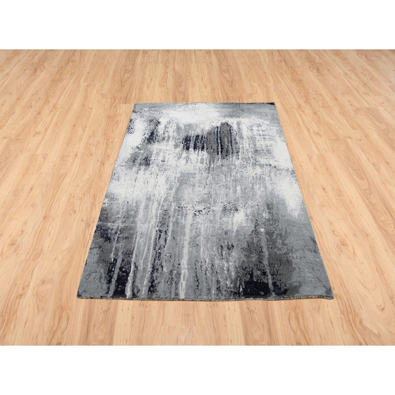 Modern and Contemporary Wool & Silk Hand Knotted Rug Grey No Border 4.1X6.0 -O063462