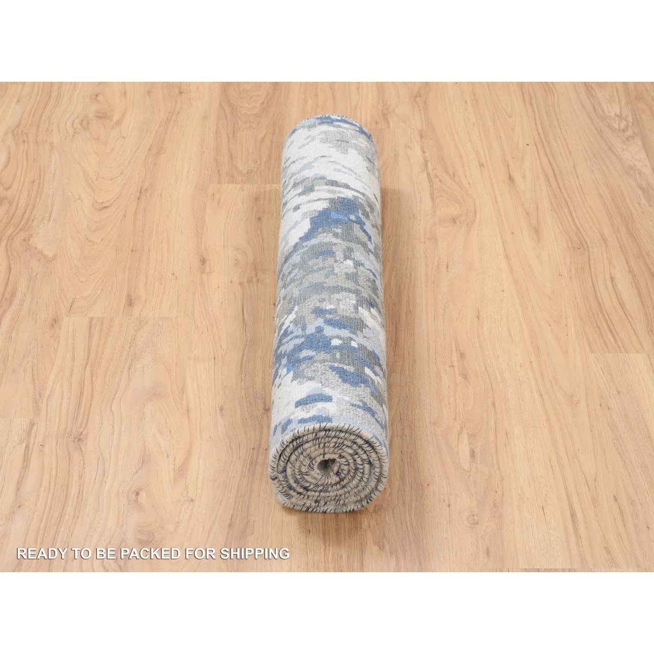 Blue 2'6" x 6'2" Modern and Contemporary Hand knotted Wool/Silk Rug - Sku: O063763