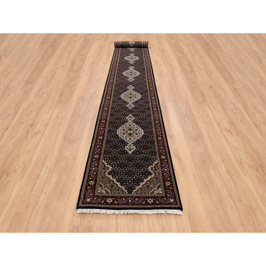 Fine Oriental Wool Hand Knotted Rug Black Red 2.5X16.10 -O063839