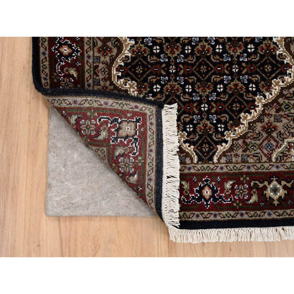 Fine Oriental Wool Hand Knotted Rug Black Red 2.5X16.10 -O063839