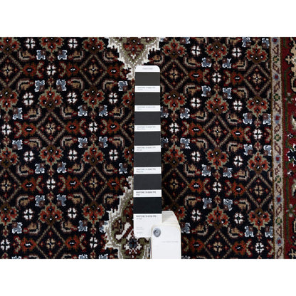 Fine Oriental Wool Hand Knotted Rug Black Red 2.5X16.10 -O063839