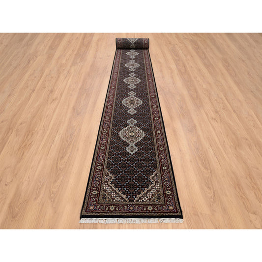 Fine Oriental Wool Hand Knotted Rug Black Red 2.6X26.3 -O064094
