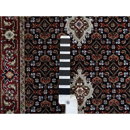 Fine Oriental Wool Hand Knotted Rug Black Red 2.6X26.3 -O064094