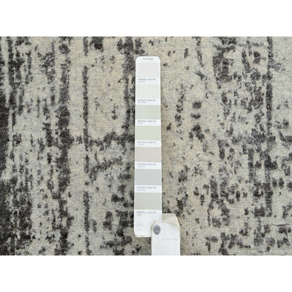 Modern and Contemporary Wool & Pure Silk Hand Loomed Rug Black No Border 2.6X11.10 -O064327