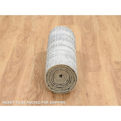 Modern and Contemporary Wool & Pure Silk Hand Loomed Rug Black No Border 2.6X11.10 -O064327