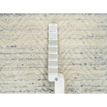 Modern and Contemporary Wool Hand Loomed Rug Beige No Border 6.0X6.0 -O064838