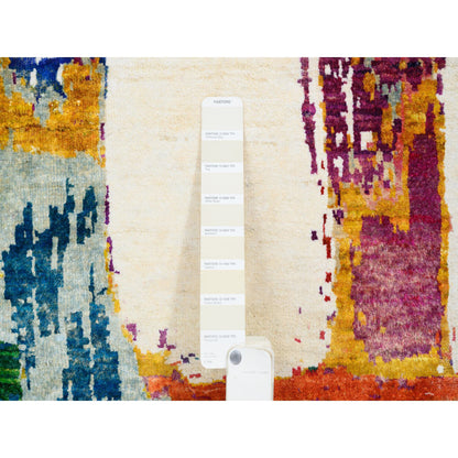 Modern and Contemporary Wool & Sari Silk Hand Knotted Rug Multicolored No Border 5.0X5.0 -O064906