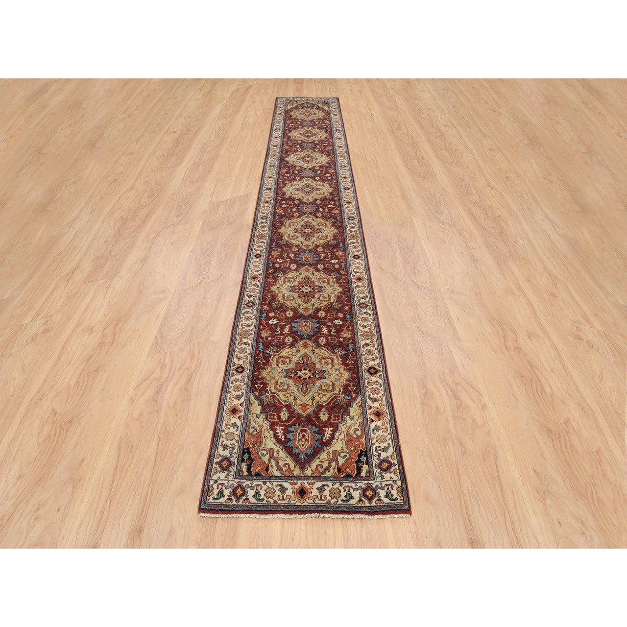 Red 2'7" x 16'0" Heriz Hand knotted Wool Rug - Sku: O064966