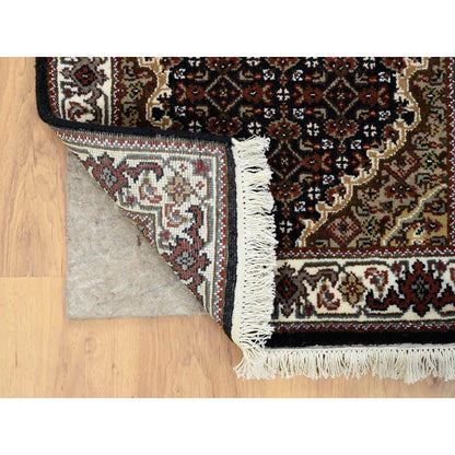 Fine Oriental Wool Hand Knotted Rug Black Ivory 2.0X7.10 -O065061