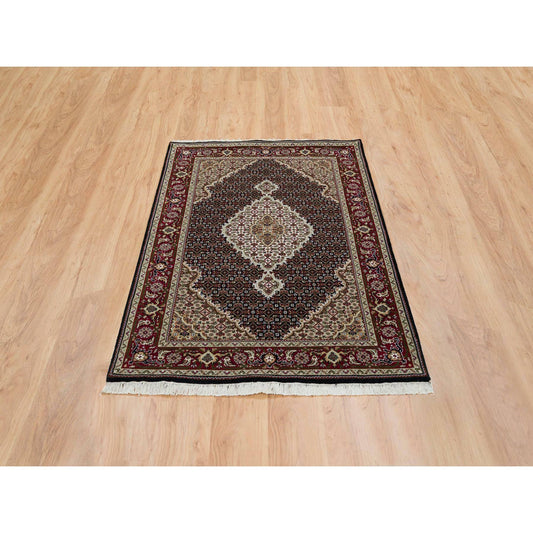 Fine Oriental Wool Hand Knotted Rug Black Red 4.1X6.0 -O065101