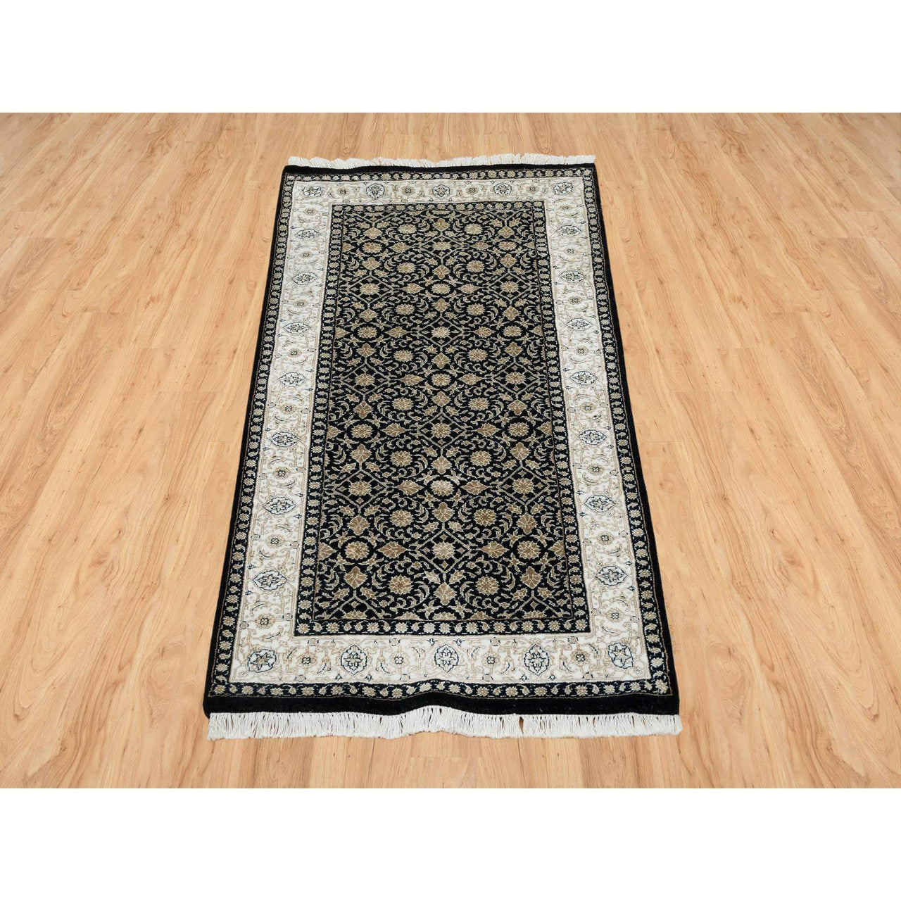 Fine Oriental Wool Hand Knotted Rug Black Ivory 2.4X4.7 -O065311