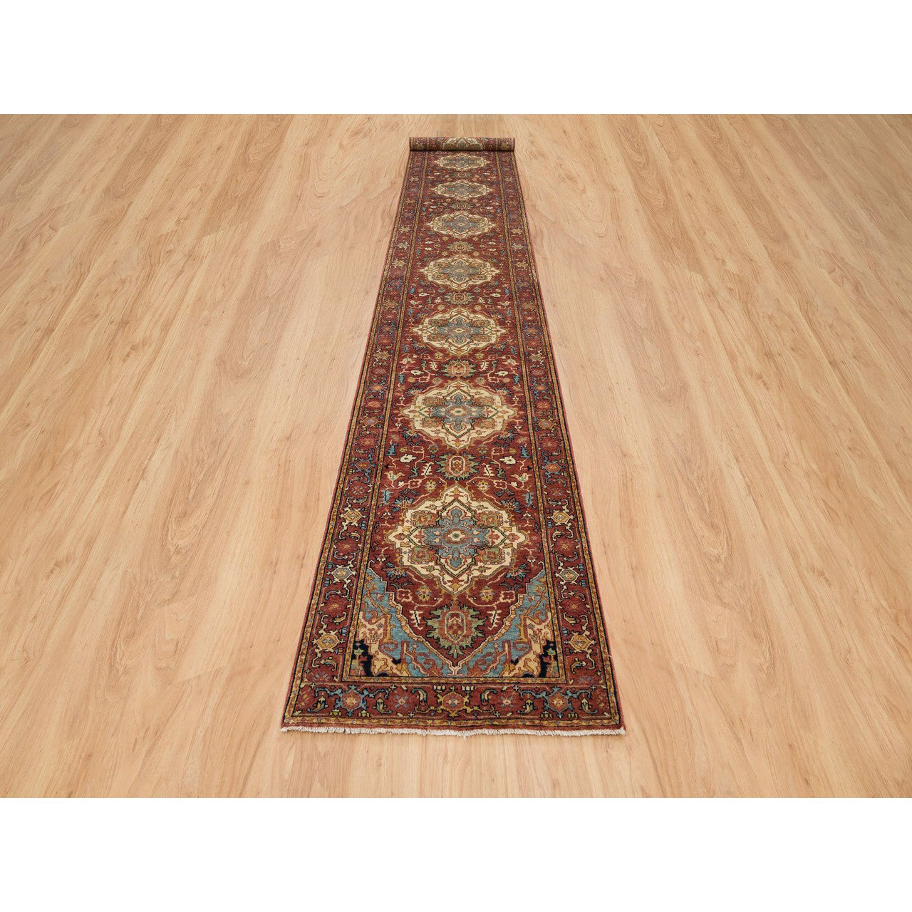 Red 2'7" x 18'0" Heriz Hand knotted Wool Rug - Sku: O065470