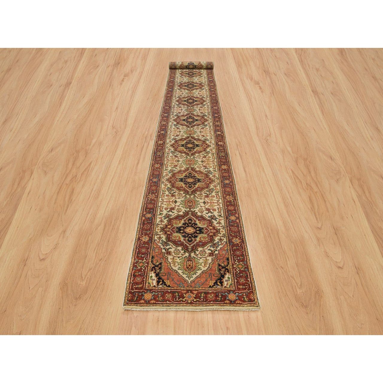Ivory 2'7" x 20'0" Heriz Hand knotted Wool Rug - Sku: O065709