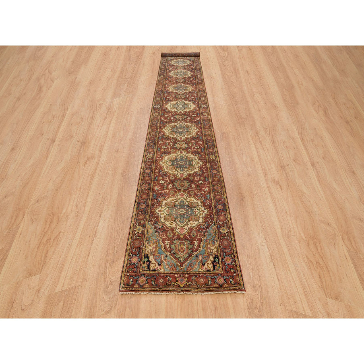 Red 2'7" x 16'2" Heriz Hand knotted Wool Rug - Sku: O065721