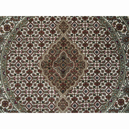 Fine Oriental Wool Hand Knotted Rug Ivory Porcelain Ivory 3.4X3.4 -O065788