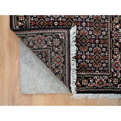 Fine Oriental Wool Hand Knotted Rug Black Eerie Black 2.1X5.3 -O065809