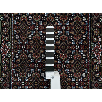 Fine Oriental Wool Hand Knotted Rug Black Eerie Black 2.0X5.3 -O065810