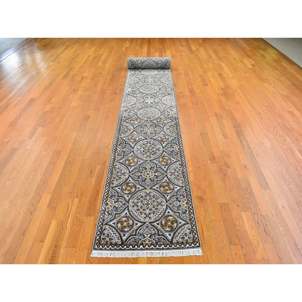 Transitional Wool & Silk Hand Knotted Rug Brown No Border 2.6X22.2 -O066720