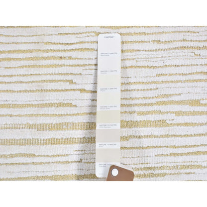 Modern and Contemporary Wool & Silk Hand Knotted Rug Ivory No Border 4.3X6.1 -O066808