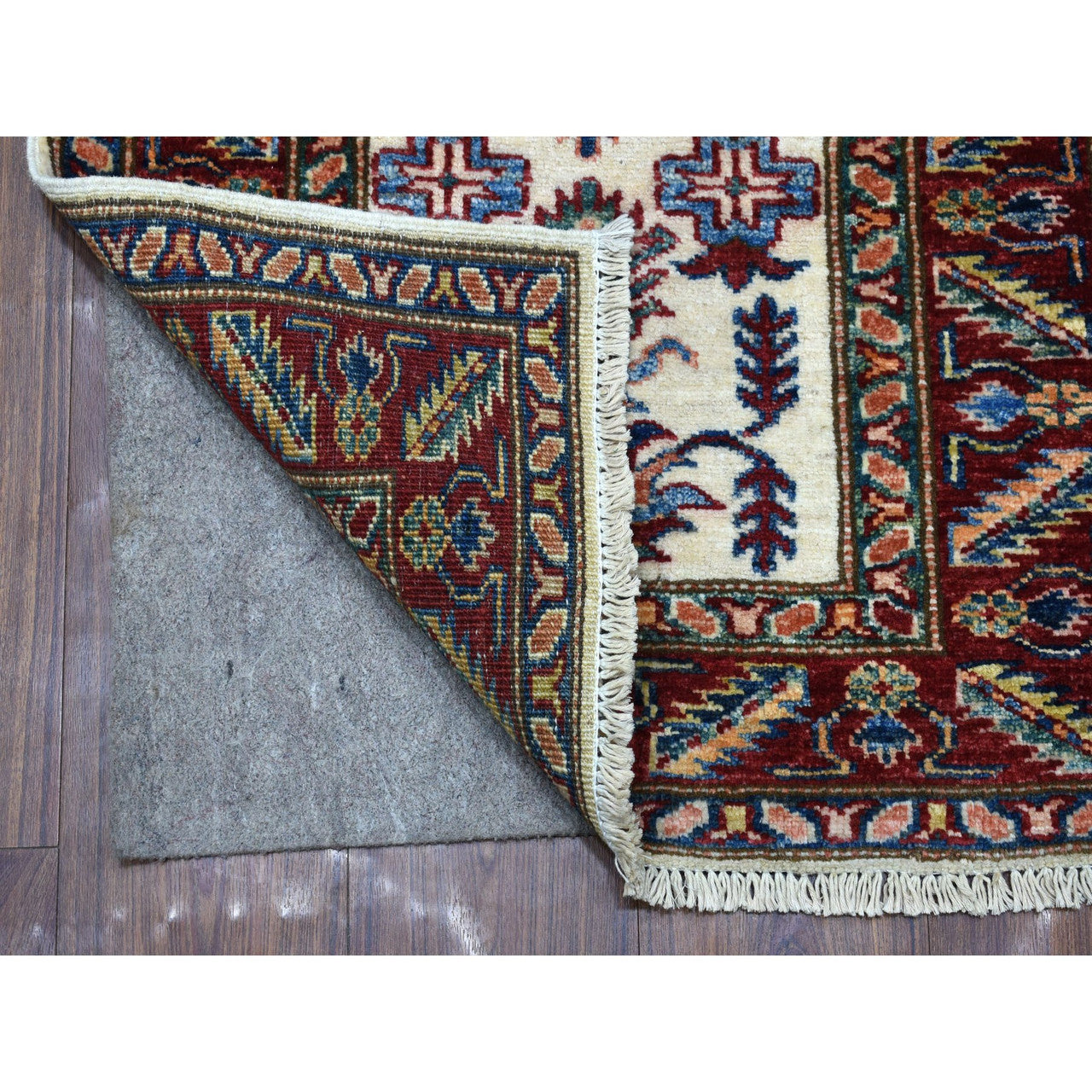 Ivory 2'1" x 2'10" Kazak Hand knotted Wool Rug - Sku: O068128