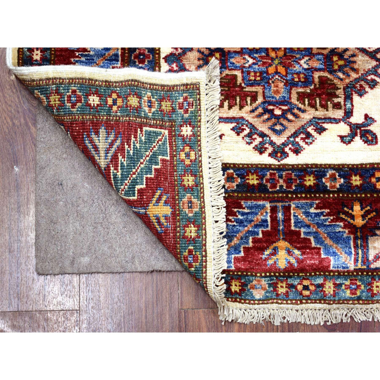 Ivory 2'9" x 8'6" Kazak Hand knotted Wool Rug - Sku: O072053