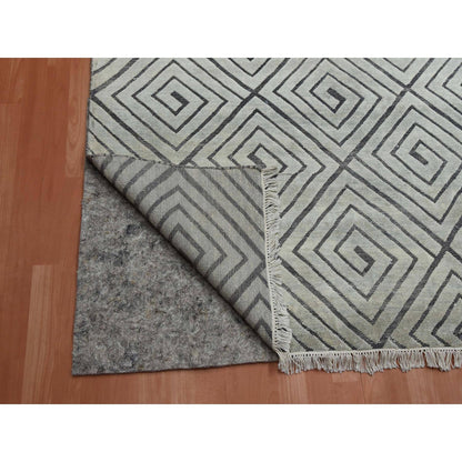 Modern and Contemporary Silk Hand Knotted Rug Ivory No Border 9.0X12.1 -O075200