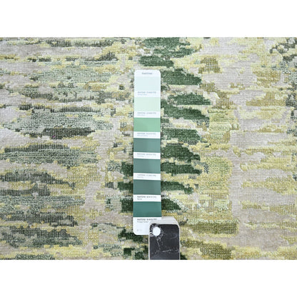Modern and Contemporary Silk Hand Knotted Rug Green No Border 3.1X5.2 -O075479
