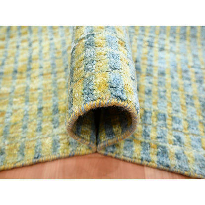 Modern and Contemporary Wool & Pure Silk Hand Knotted Rug Yellow No Border 8.11X12.2 -O075509