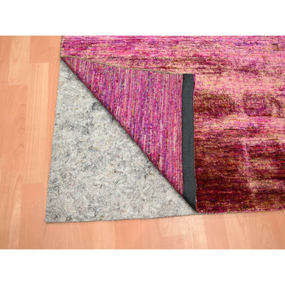 Modern and Contemporary Sari Silk Hand Knotted Rug Pink 4.11x6.10 -O075645