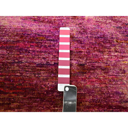Modern and Contemporary Sari Silk Hand Knotted Rug Pink 4.11x6.10 -O075645