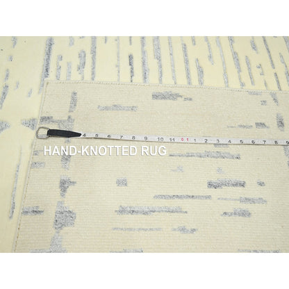 Modern and Contemporary Wool & Silk Hand Knotted Rug Ivory 5.0x7.0 -O075646
