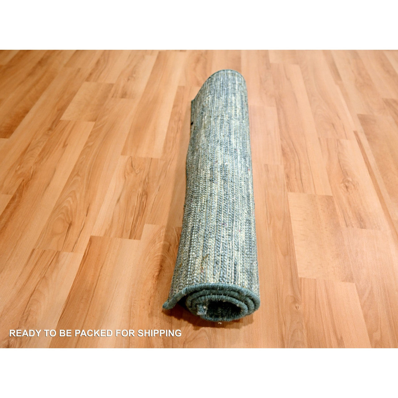 Gray 2'0" x 3'0" Modern and Contemporary Hand knotted Wool Rug - Sku: O076097