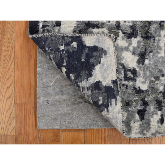 Modern and Contemporary Wool & Silk Hand Knotted Rug Grey No Border 2.7X5.9 -O078051
