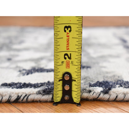 Modern and Contemporary Wool & Silk Hand Knotted Rug Grey 2.1X3.0  -O078100