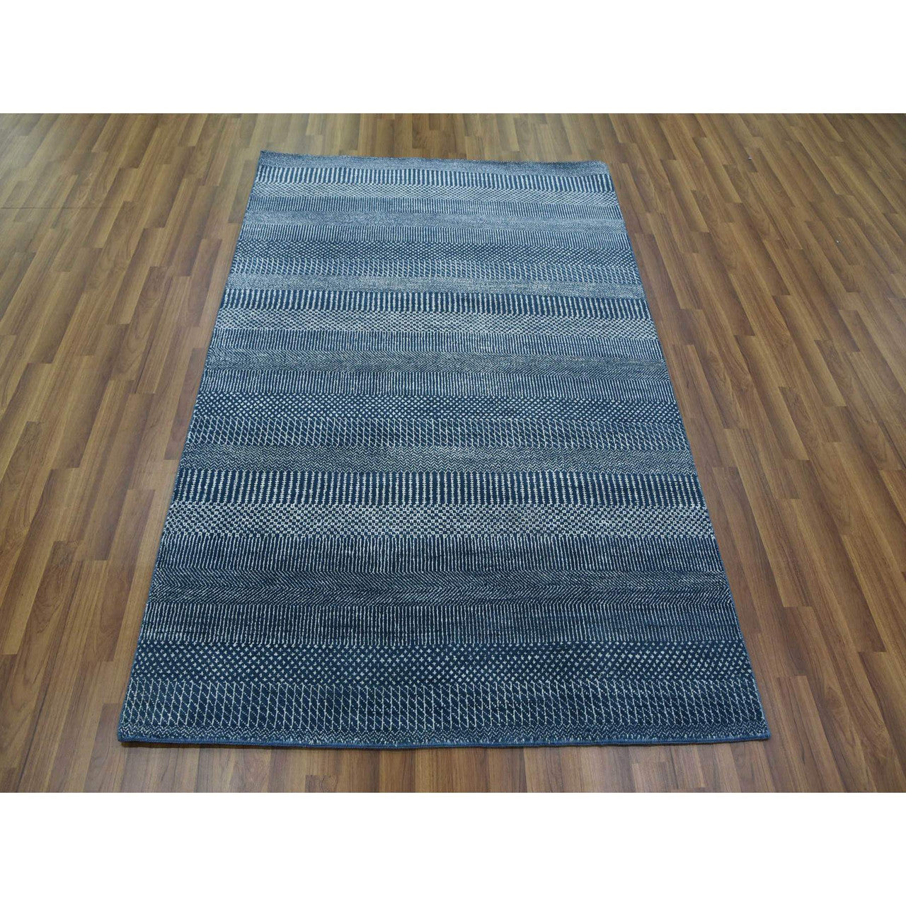 Modern and Contemporary Wool & Silk Hand Knotted Rug Blue No Border 4.1X6.1 -O079242