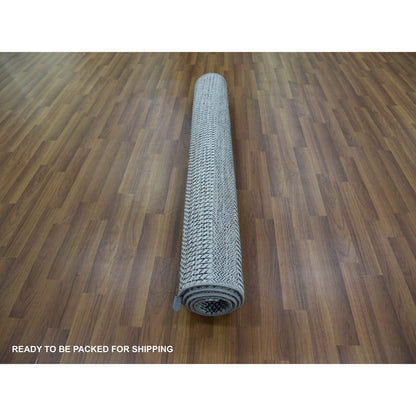 Modern and Contemporary Wool & Silk Hand Knotted Rug Ivory No Border 4.0X6.0 -O079246