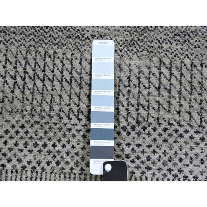 Modern and Contemporary Wool Hand Knotted Rug Grey No Border 2.5X24.3 -O079570