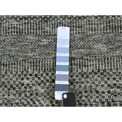 Modern and Contemporary Wool Hand Knotted Rug Grey No Border 4.10X4.10 -O079595