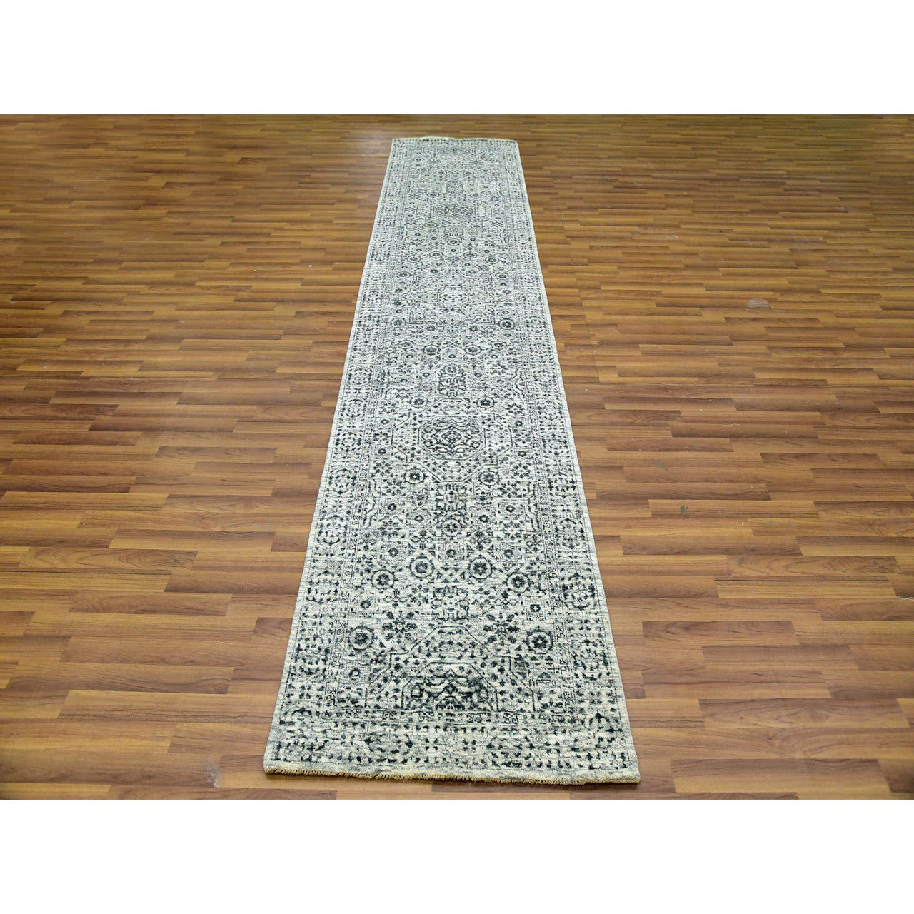 Ivory 2'7" x 12'0" Mamluk Hand knotted Wool Rug - Sku: O079687