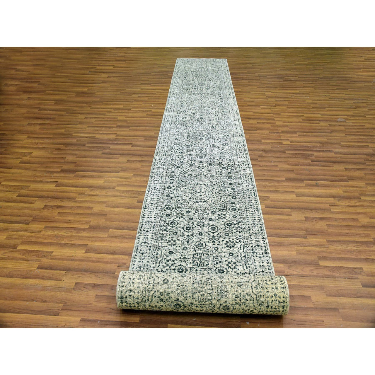 Ivory 2'10" x 21'10" Mamluk Hand knotted Wool Rug - Sku: O079690