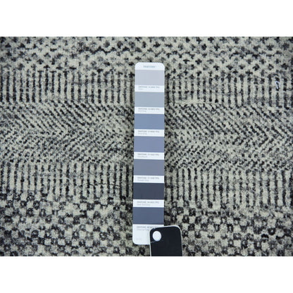 Modern and Contemporary Wool Hand Knotted Rug Grey No Border 4.10X4.11 -O079696