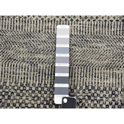 Modern and Contemporary Wool Hand Knotted Rug Grey No Border 2.6X5.10 -O079708
