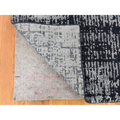 Modern and Contemporary Wool & Silk Hand Loomed Rug Black No Border 5.10X9.0 -O080033