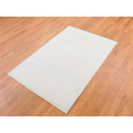 Modern and Contemporary Wool & Silk Hand Knotted Rug Ivory No Border 4.1X6.1 -O080039