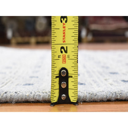 Modern and Contemporary Wool & Silk Hand Knotted Rug Ivory No Border 2.8X8.1 -O080149