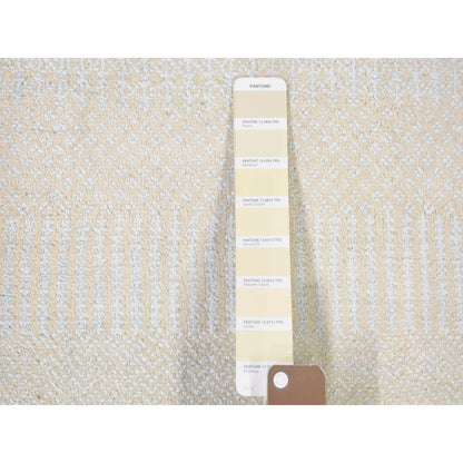Modern and Contemporary Wool & Silk Hand Knotted Rug Ivory No Border 3.0X5.4 -O080207