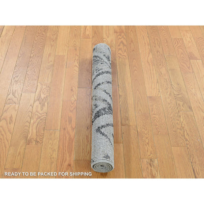 Modern and Contemporary Wool Hand Knotted Rug Grey No Border 3.0X3.1 -O080335